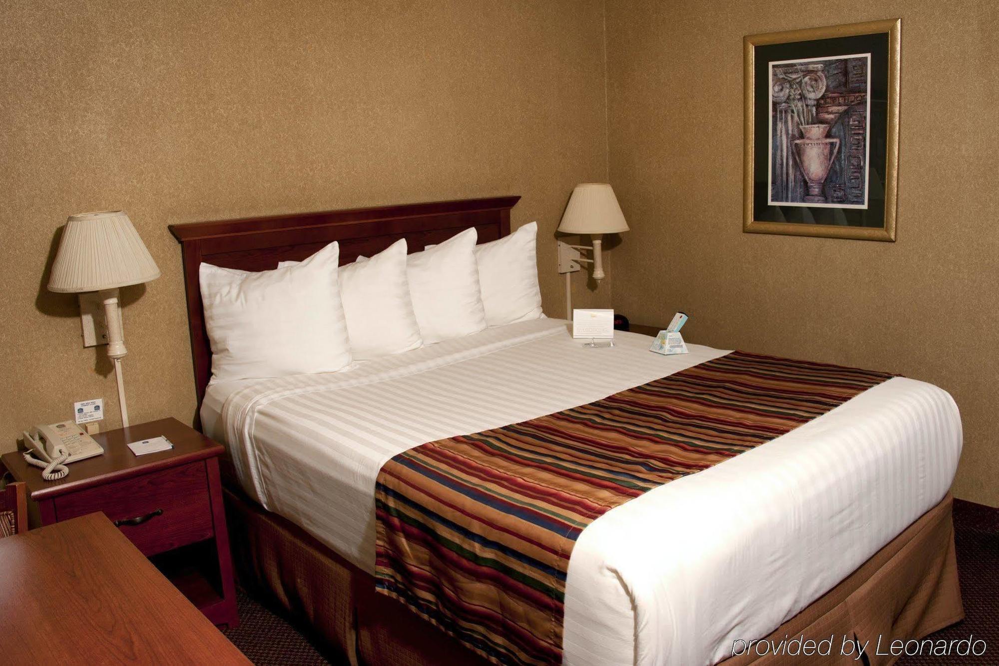 Best Western Sherwood Inn Clarksville Phòng bức ảnh